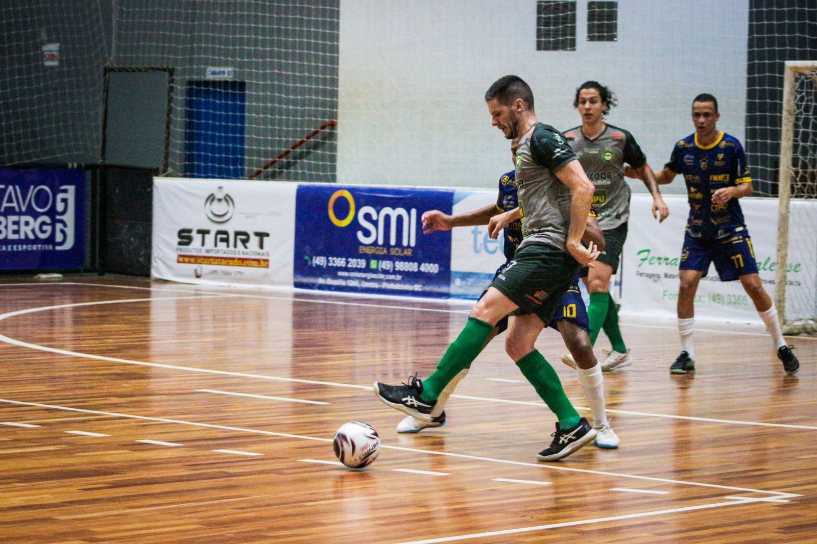 Pinhalense e Maravilha se enfrentaram em jogo-treino neste ano (Foto: Raquel Cristine)