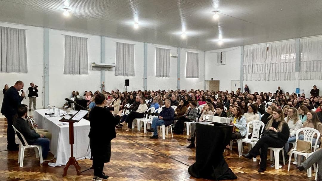 Seminário Estadual de Autismo promove debate sobre inclusão, direitos e conscientização em Maravilha