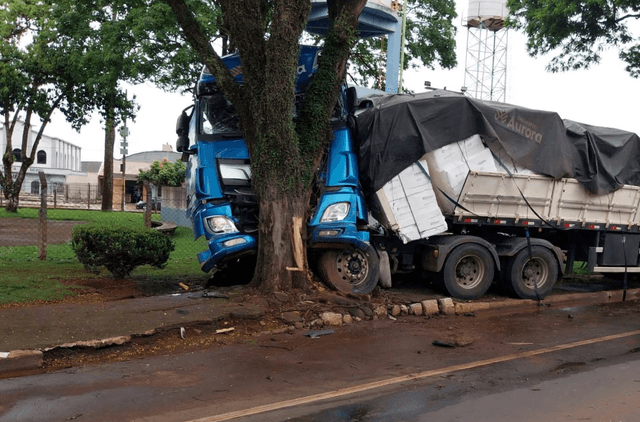 Caminhoneiro da região vai a óbito no Paraná