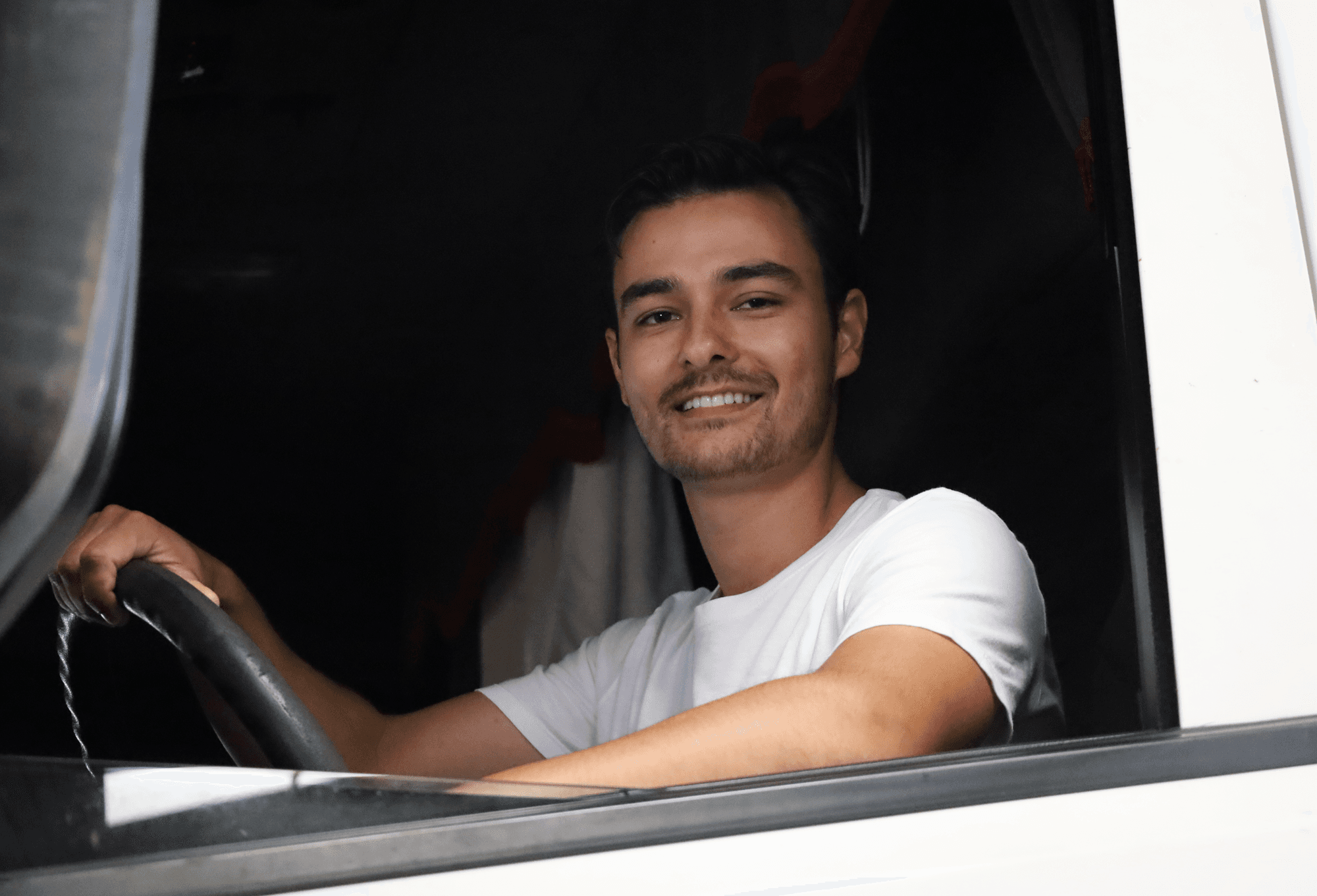 Matheus está há seis meses na "boleia" (Foto por Henrique Paulo Koch)