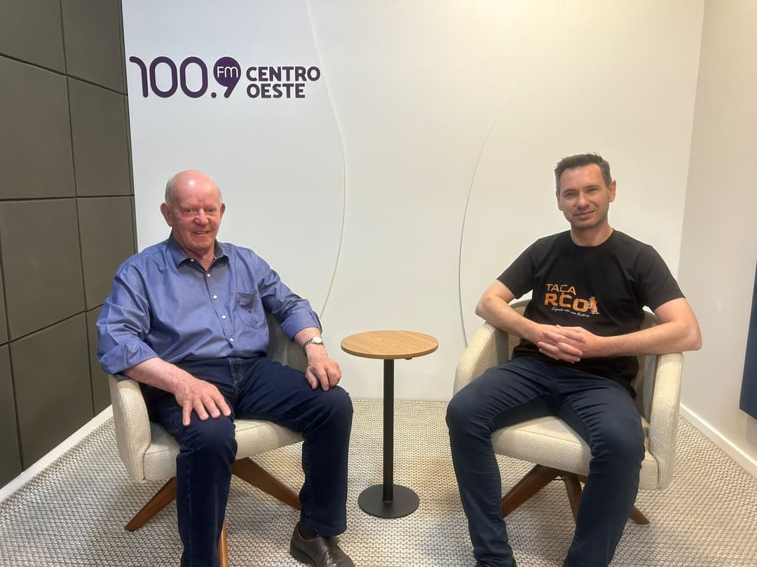 Deputado Marcos Vieira faz balanço do ano legislativo durante visita a Pinhalzinho