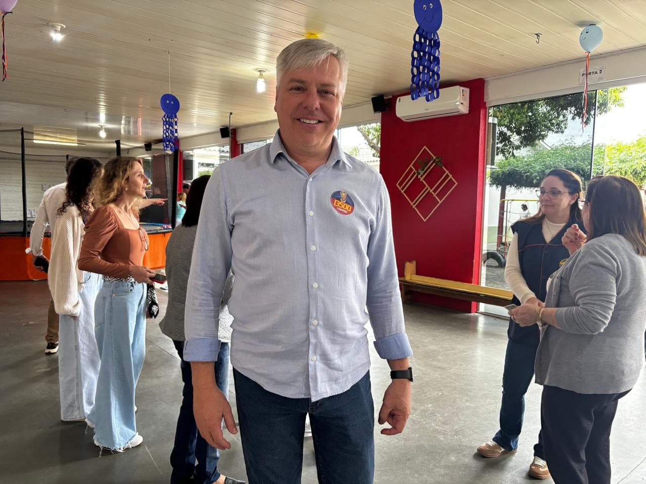 Candidato do PT à reeleição na ALESC votou em Pinhalzinho, avaliou o pleito como tranquilo e demonstrou confiança no reconhecimento do trabalho realizado no Oeste catarinense (Foto por Fabiano Rambo/RCO)