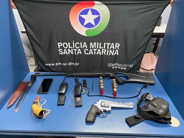 Polícia Ambiental apreende armas e equipamentos utilizados em caça ilegal