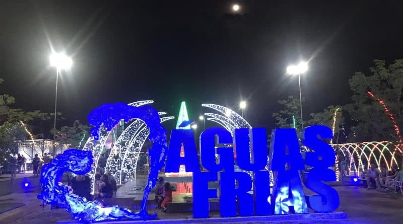 Magia do Natal: Águas Frias se prepara para o tradicional Acendimento das Luzes na Praça Municipal