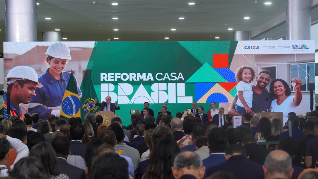 Mais de 1,5 mil famílias de SC já foram beneficiadas pelo Casa Brasil
