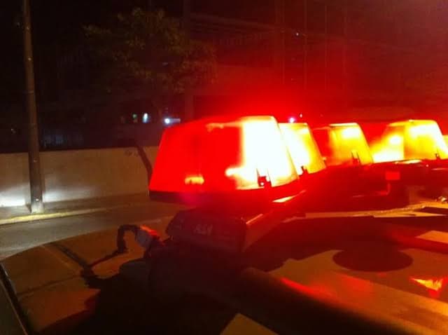 Homem é preso após tentar incendiar policial e atacar guarnição no interior de Itapiranga