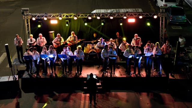 Orquestra 60+ se apresenta em Pinhalzinho na próxima quarta-feira