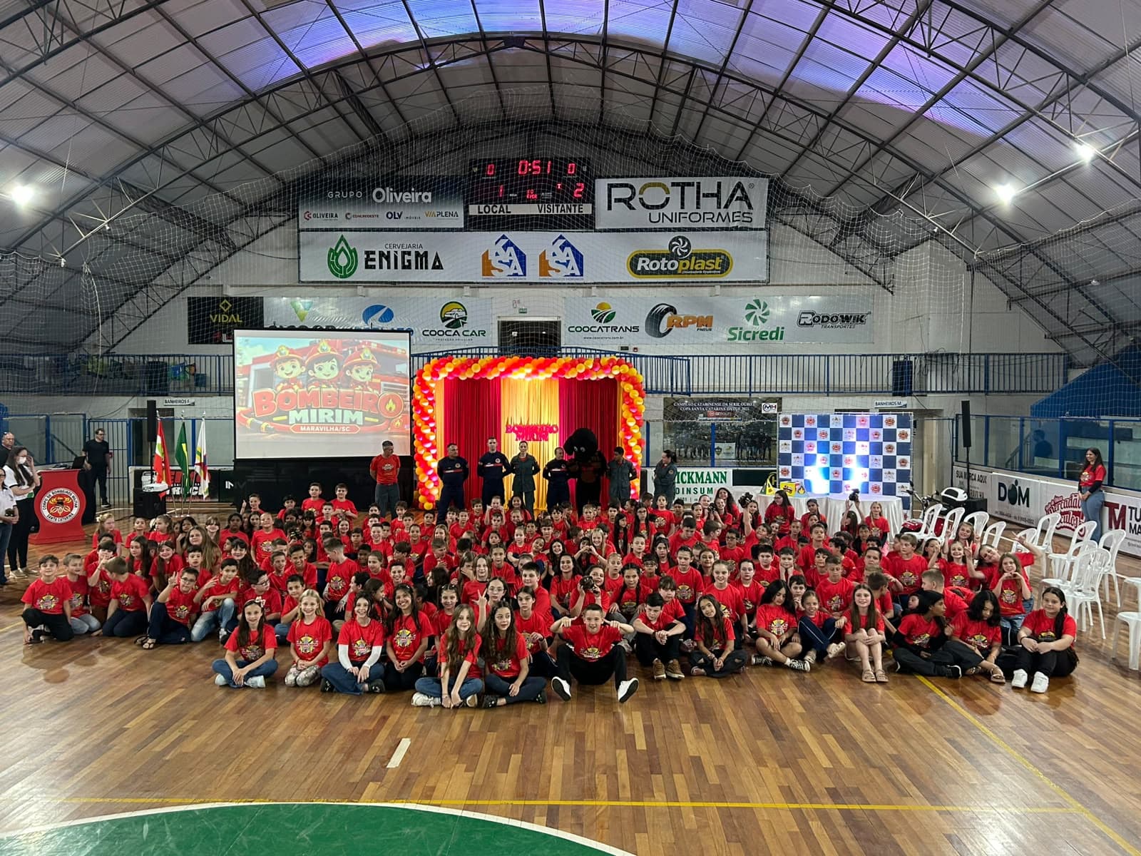 Maravilha forma 229 alunos no Programa Bombeiro Mirim (Foto por ASCOM)