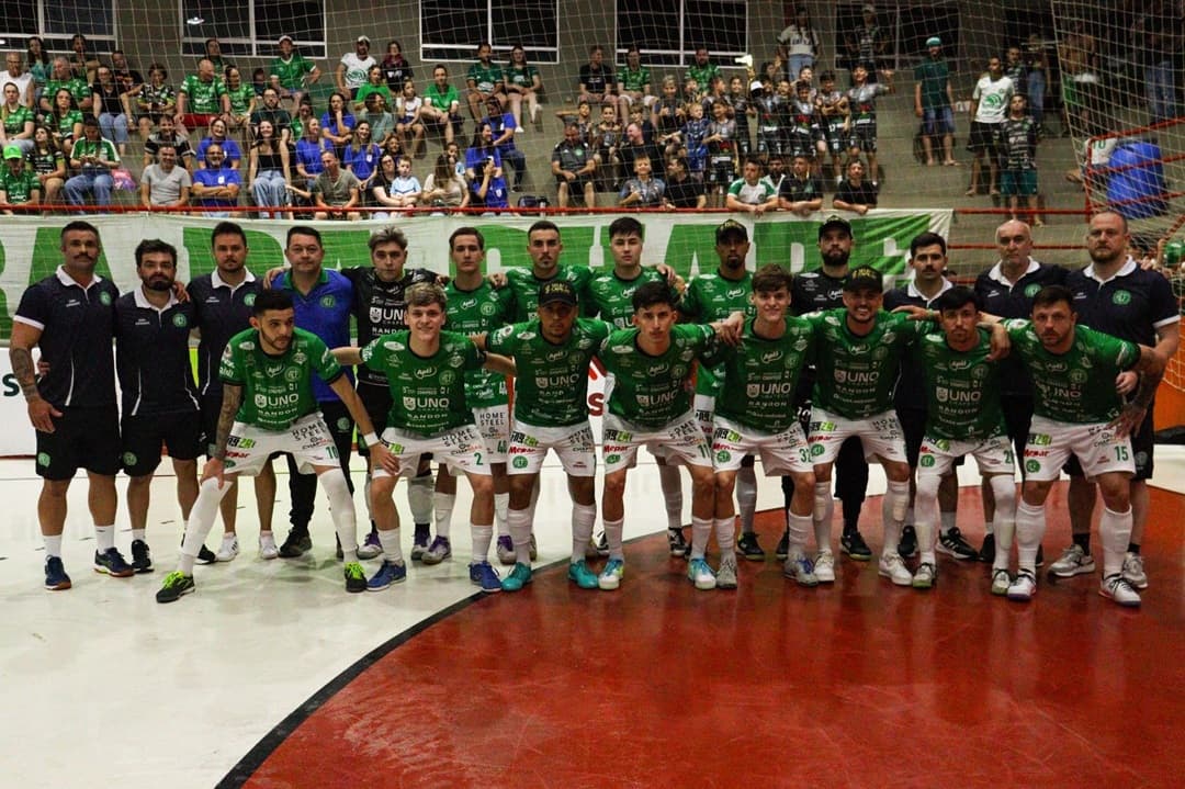 Chape Futsal começa luta por vaga inédita à final da Série Ouro (por Marcelo Cenci)
