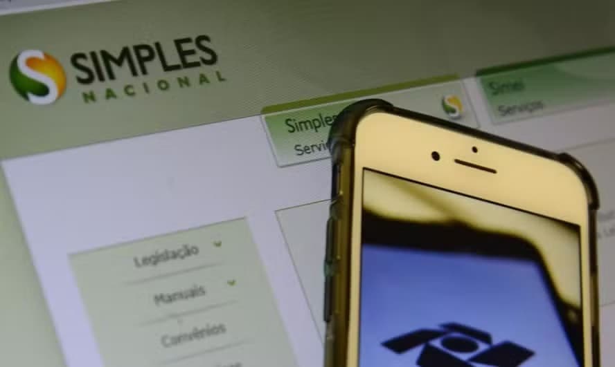 Empresas do Simples Nacional deverão emitir notas fiscais por sistema nacional a partir de novembro