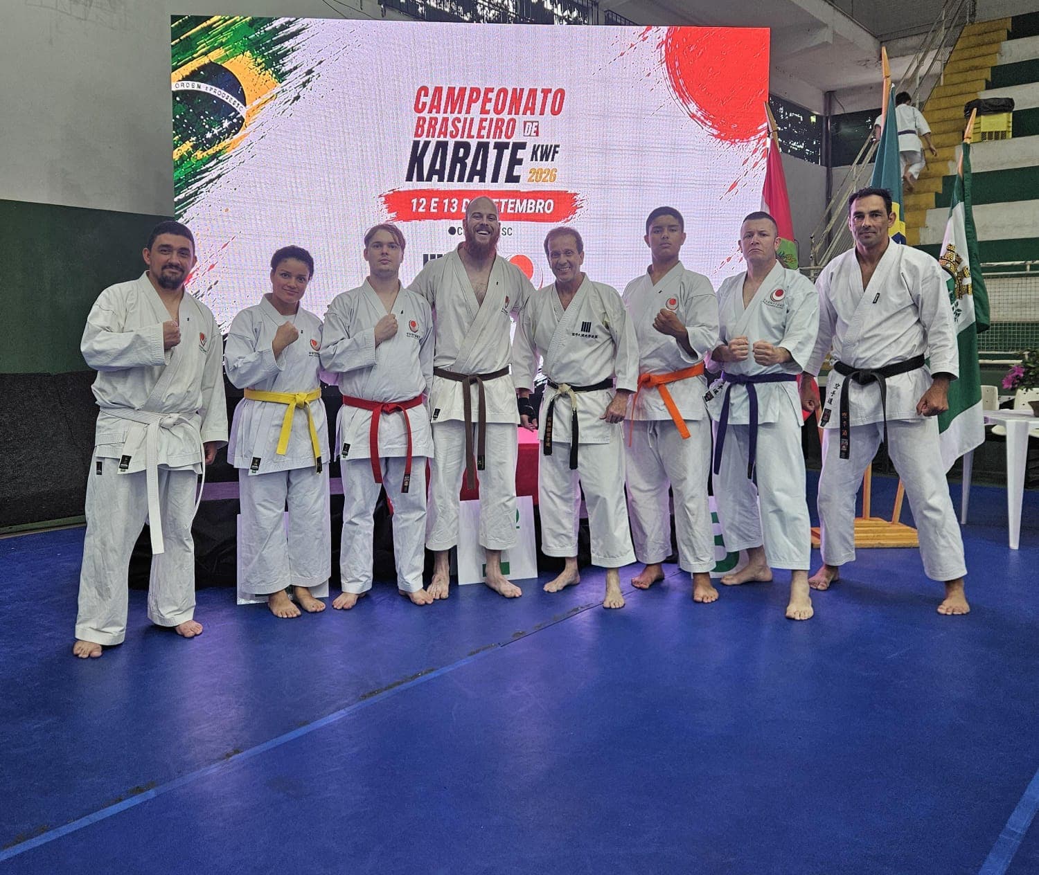 Integrantes do Dojo Pinhalzinho e Sensei Felipe Martins (Foto por ASCOM)