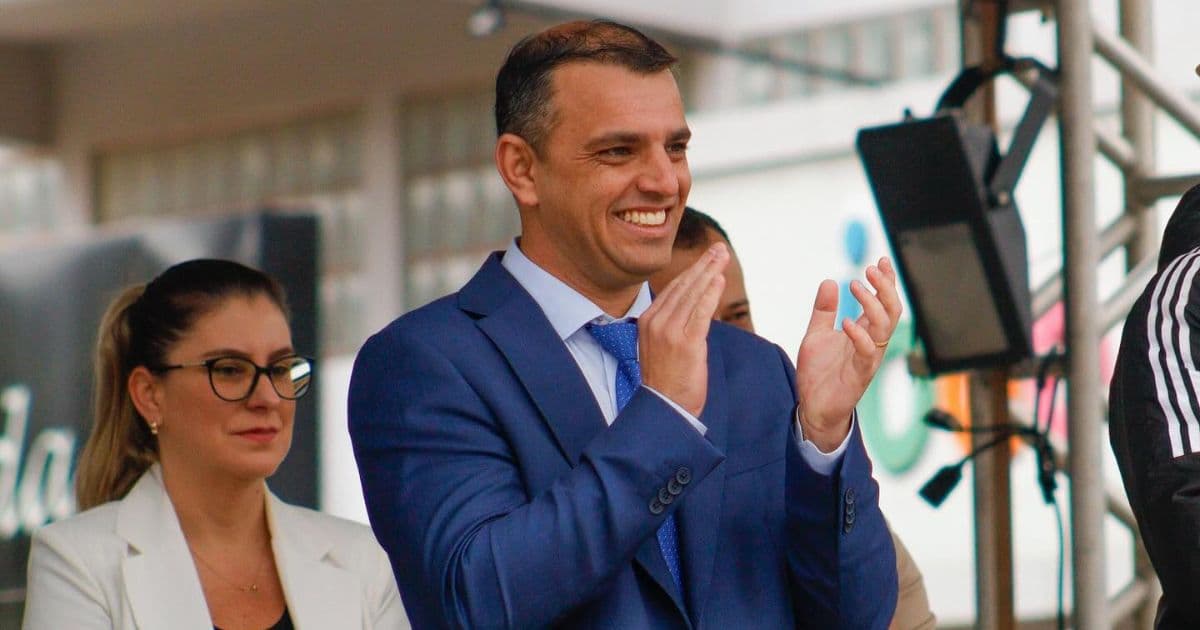 Prefeito de Garopaba é preso em operação contra fraudes na coleta de lixo (Foto por Reprodução/Redes Sociais)