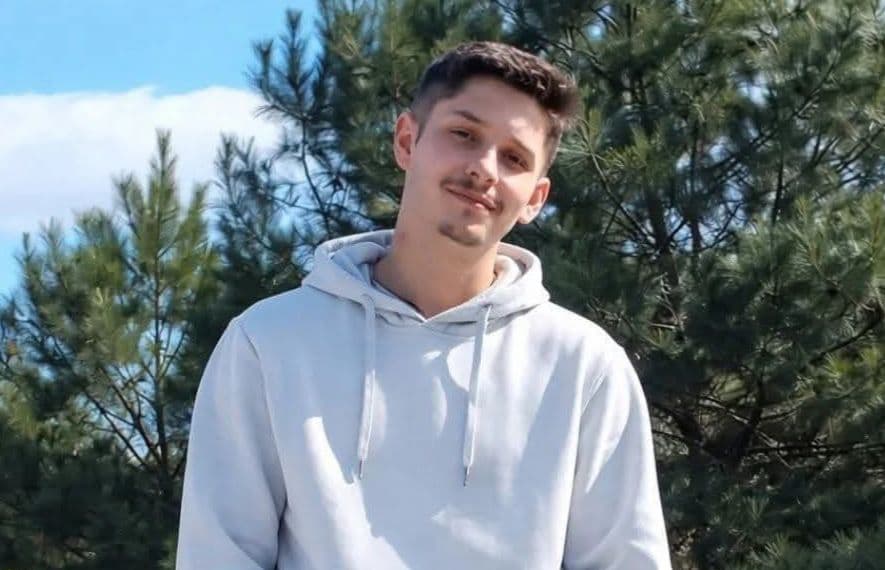 Jovem não resistiu a ferimentos (Foto por Arquivo pessoal)