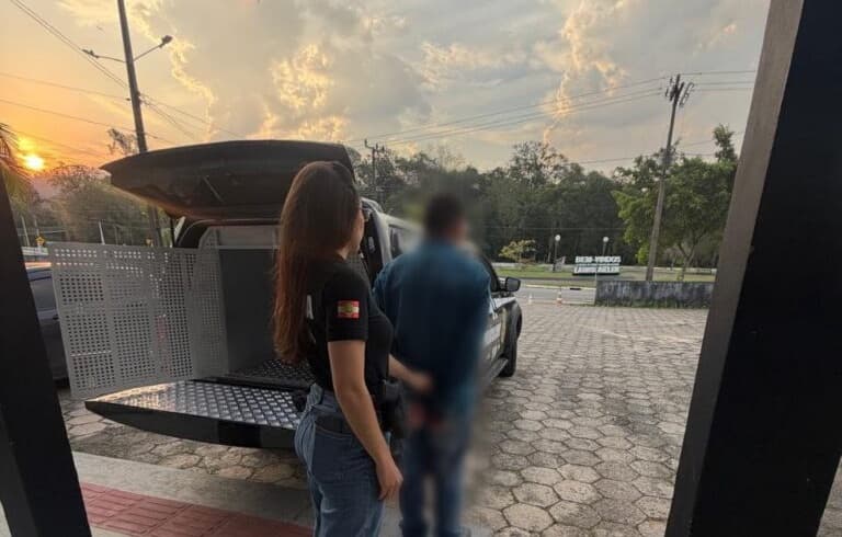 Homem foi preso em SC (Foto por Polícia Civil)