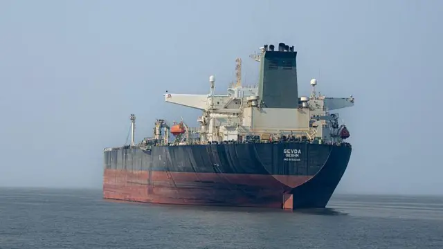 Potências europeias e Japão sinalizam ação para reabrir Estreito de Ormuz após bloqueio do Irã