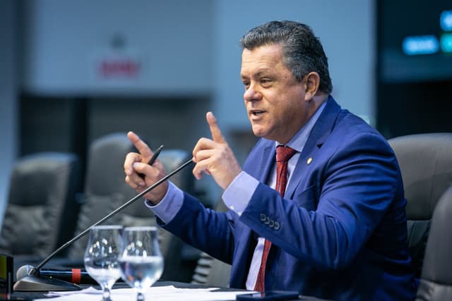 Deputado Ivan Naatz mantém mobilização para instalar CPI dos Cartórios na Alesc