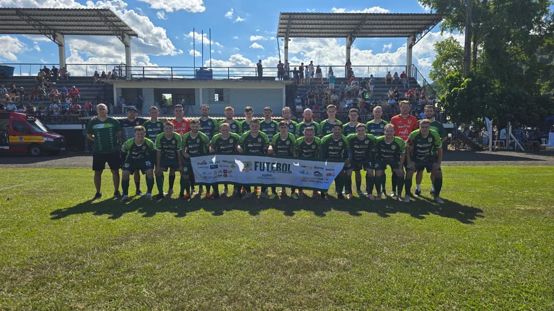 Adaf Saudades goleia Ajap e se isola na liderança da chave A