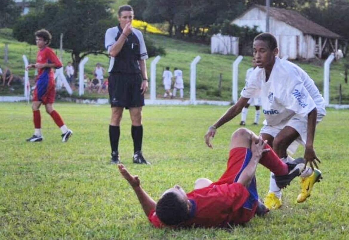 Fotos de Neymar na Copa Saudades de 2006 voltam a ganhar destaque