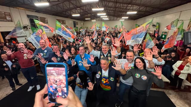 Cleiton Fossá e Mauro De Nadal lançam candidatura a deputado federal e estadual em Chapecó 