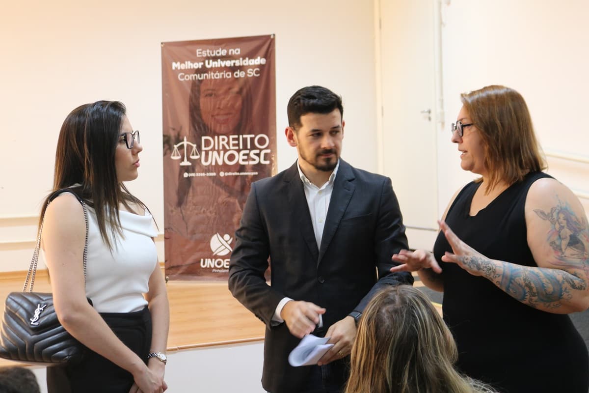 Encontrou reuniu estudantes (por Henrique Paulo)