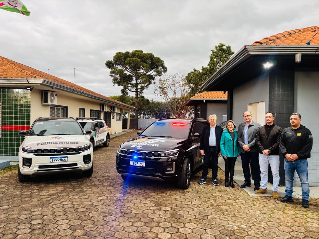 Pinhalzinho recebe reforço na segurança com entrega de duas novas viaturas