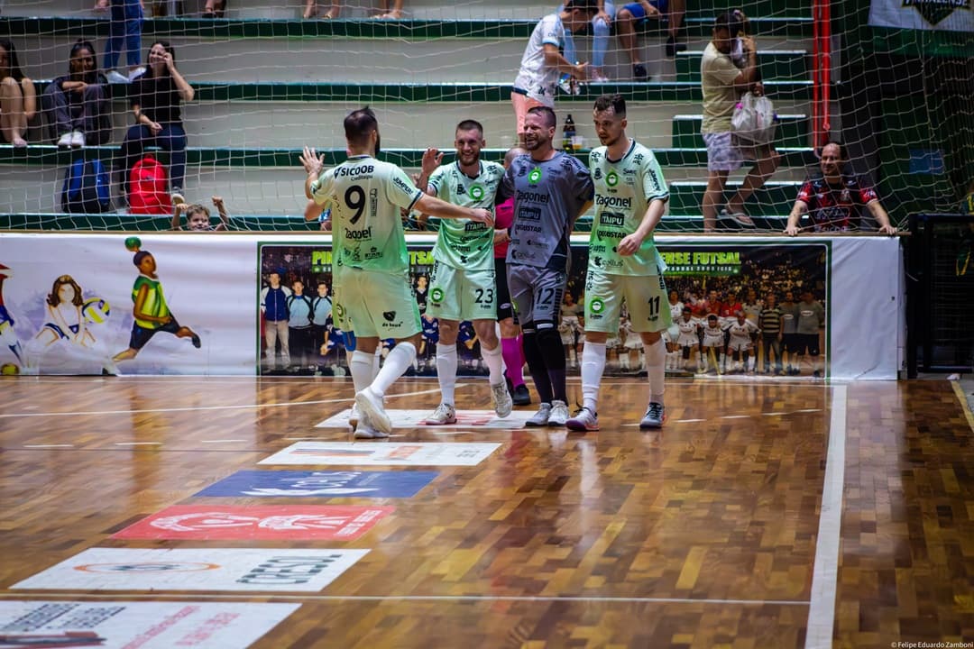 Após dois jogos fora, Pinhalense Futsal Zagonel retorna ao Centreventos para duelo contra Palmitos