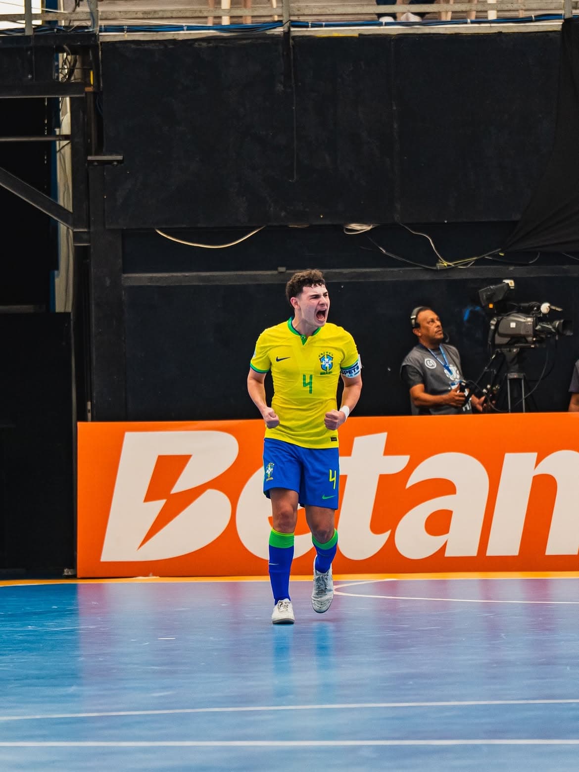 Caetano Bruschi marca contra a Argentina e ajuda Brasil a avançar à semifinal do Sul-Americano Sub-20 (Foto por Reprodução/Instagram)