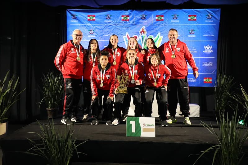 Pinhalense Apeff conquista título estadual do JESC e garante vaga em competição nacional