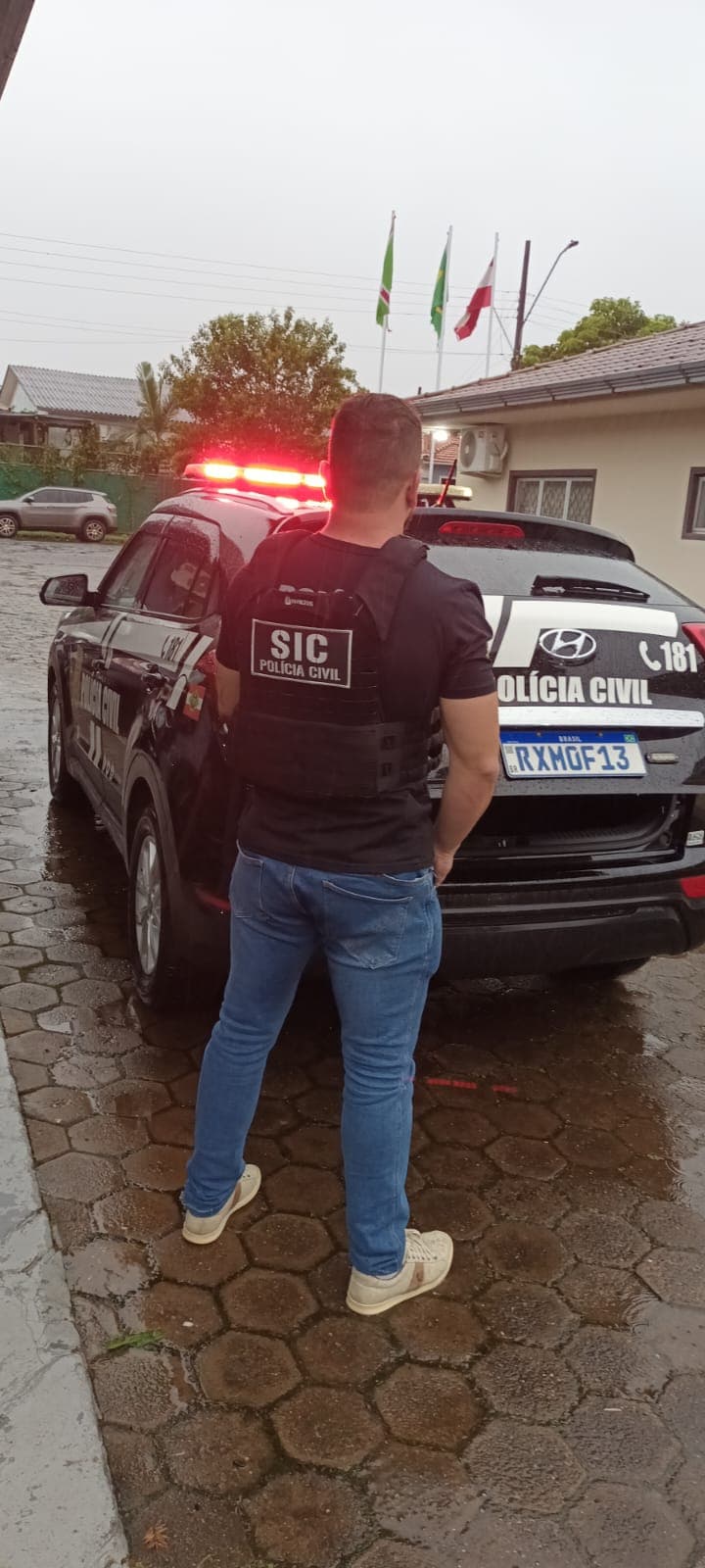Investigado se apresentou à Polícia Civil acompanhado do advogado e foi encaminhado ao Presídio de Maravilha, onde permanece à disposição da Justiça. (Foto por Divulgação)