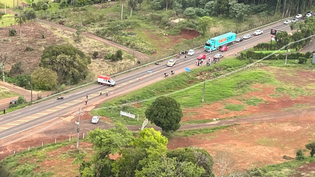 Homem morre após colisão entre duas motos e carro na SC-480