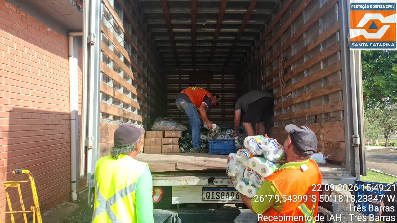 Santa Catarina registra danos em 63 municípios após chuvas intensas