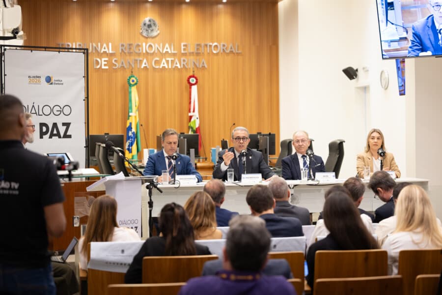 TRE-SC reforça preparação para as Eleições 2026 diante de novos desafios do processo eleitoral
