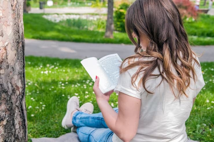 Adolescentes leem menos e desempenho em leitura chega ao pior nível do século