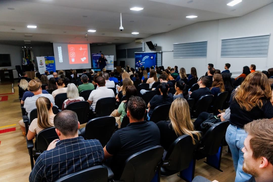 Capacitação prepara comércio de Pinhalzinho para fortalecer vendas e atendimento ao cliente