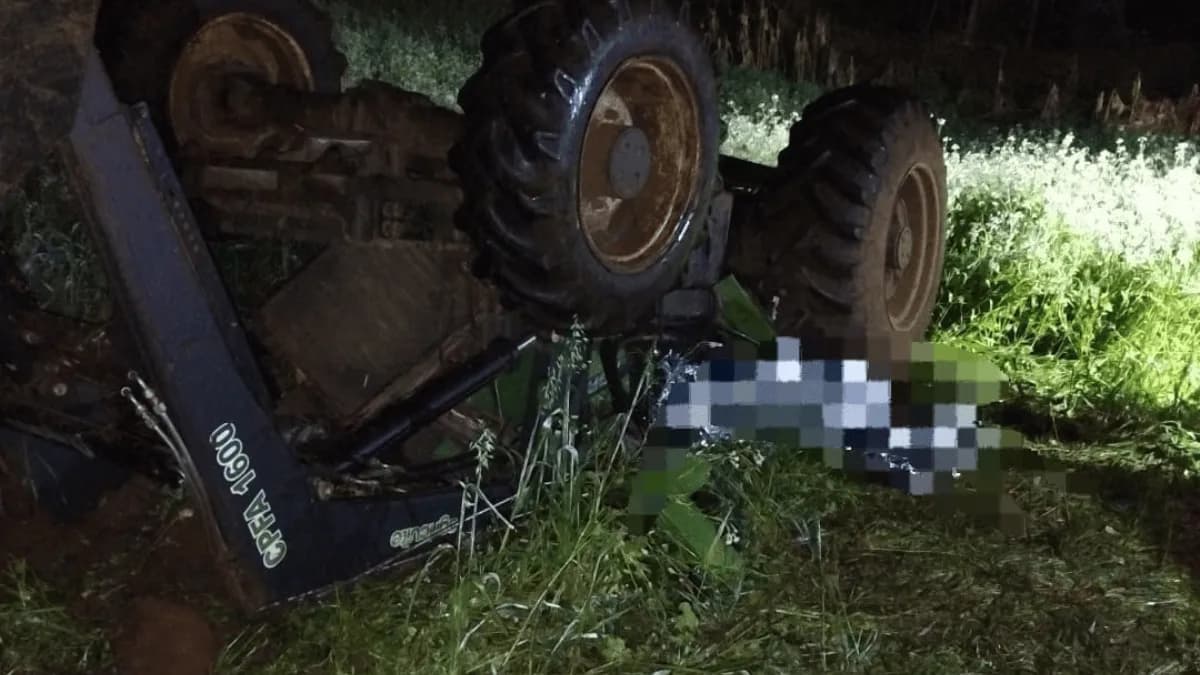 Trator tombou e caiu sobre o trabalhador, que morreu no local (Foto por CBM)