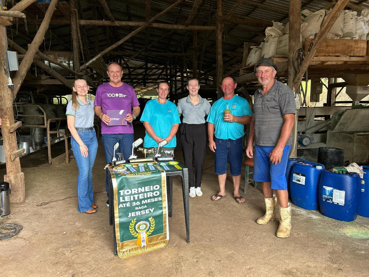 Família Mallmann no interior de Pinhalzinho (Foto por Renan Ribeiro)