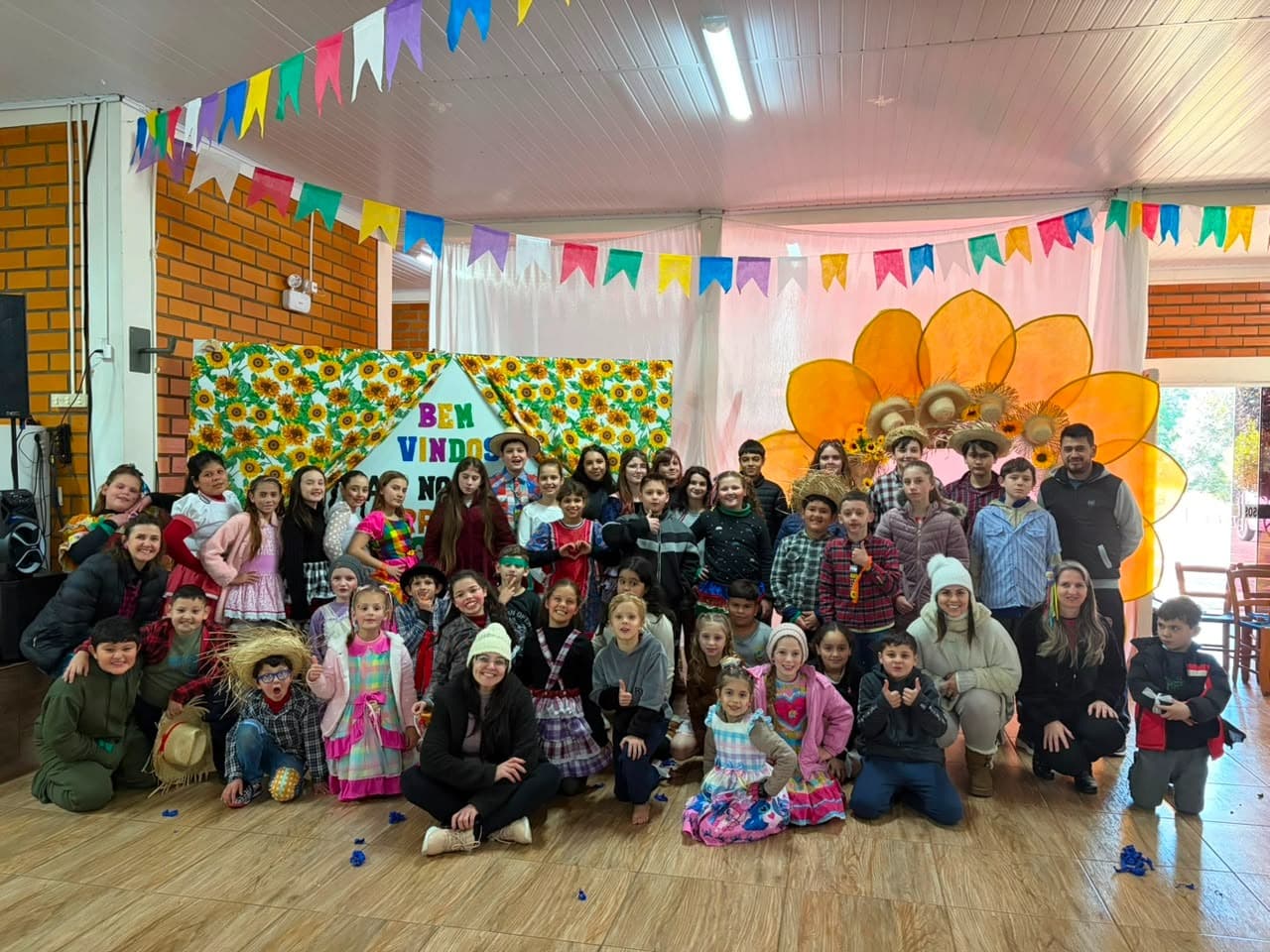 Alunos de Sul Brasil participam de Arraiá do Serviço de Convivência em Serra Alta (Foto por Ascom)