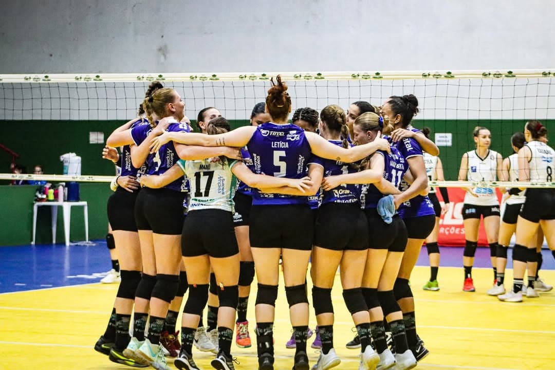 Pinhalense/Zagonel vence em casa e tem novo duelo nesta terça (20)