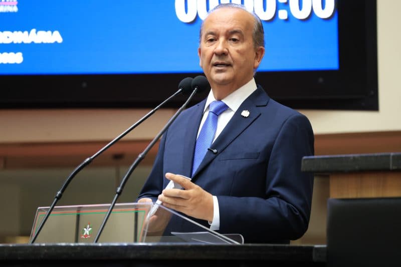 Jorginho Mello deixa o governo para período eleitoral e Marilisa Boehm assume Estado