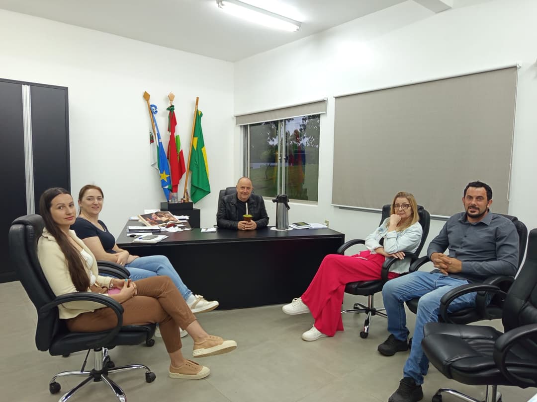 Sul Brasil fortalece parceria com ACISB para ampliar ações de incentivo ao comércio e ao desenvolvimento econômico