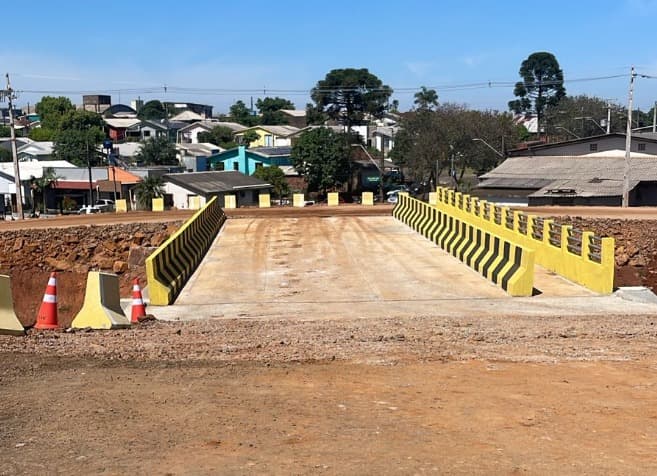 Viaduto entre os bairros São José e Bela Vista é liberado após 10 dias de obras em Pinhalzinho