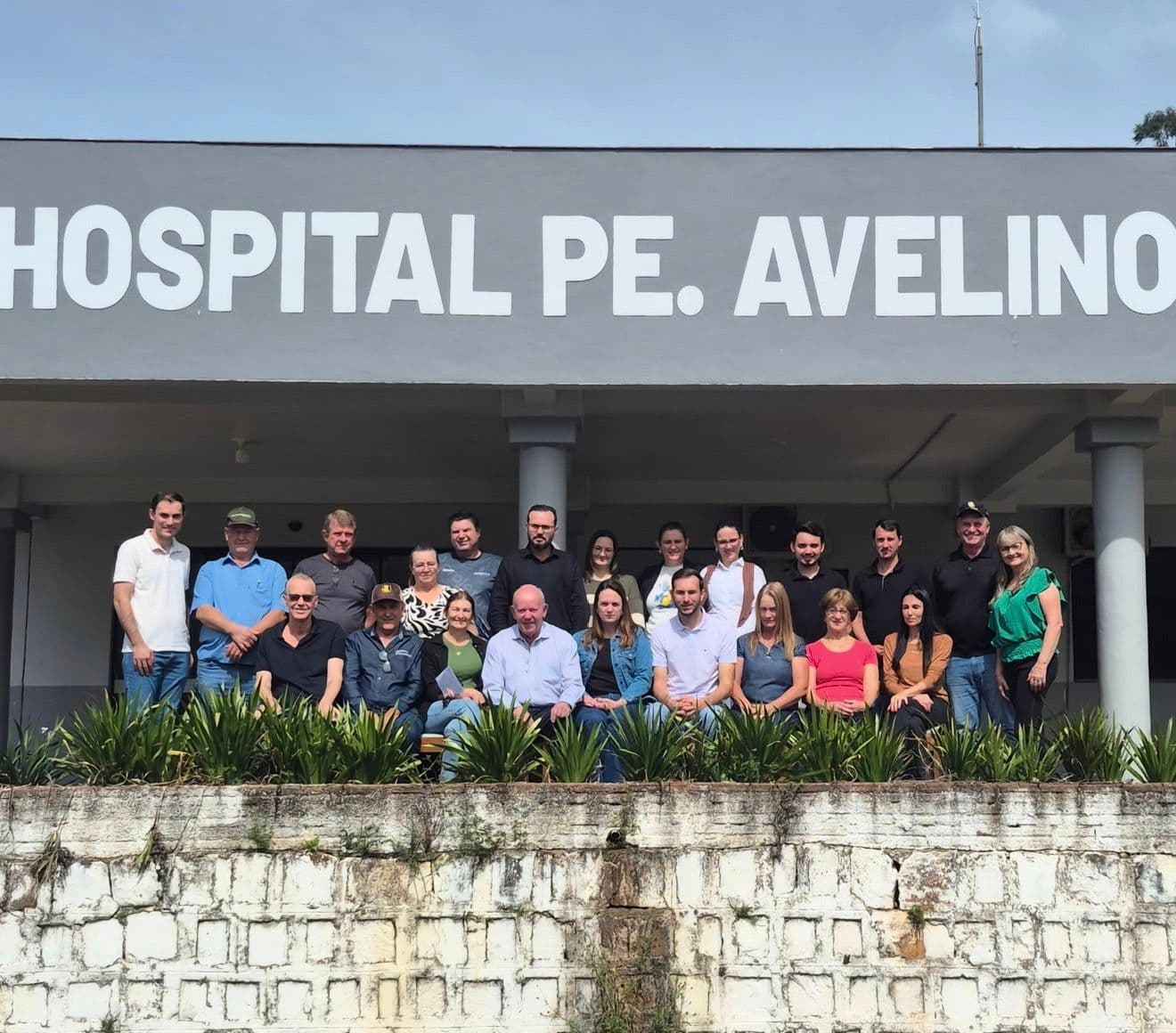 Deputado Marcos Vieira visita hospital de Modelo e destaca parceria para fortalecimento da saúde