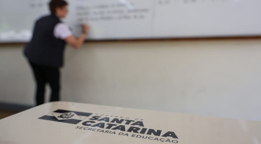 Universidade Gratuita e Fumdesc abrem renovação de benefícios para 2027