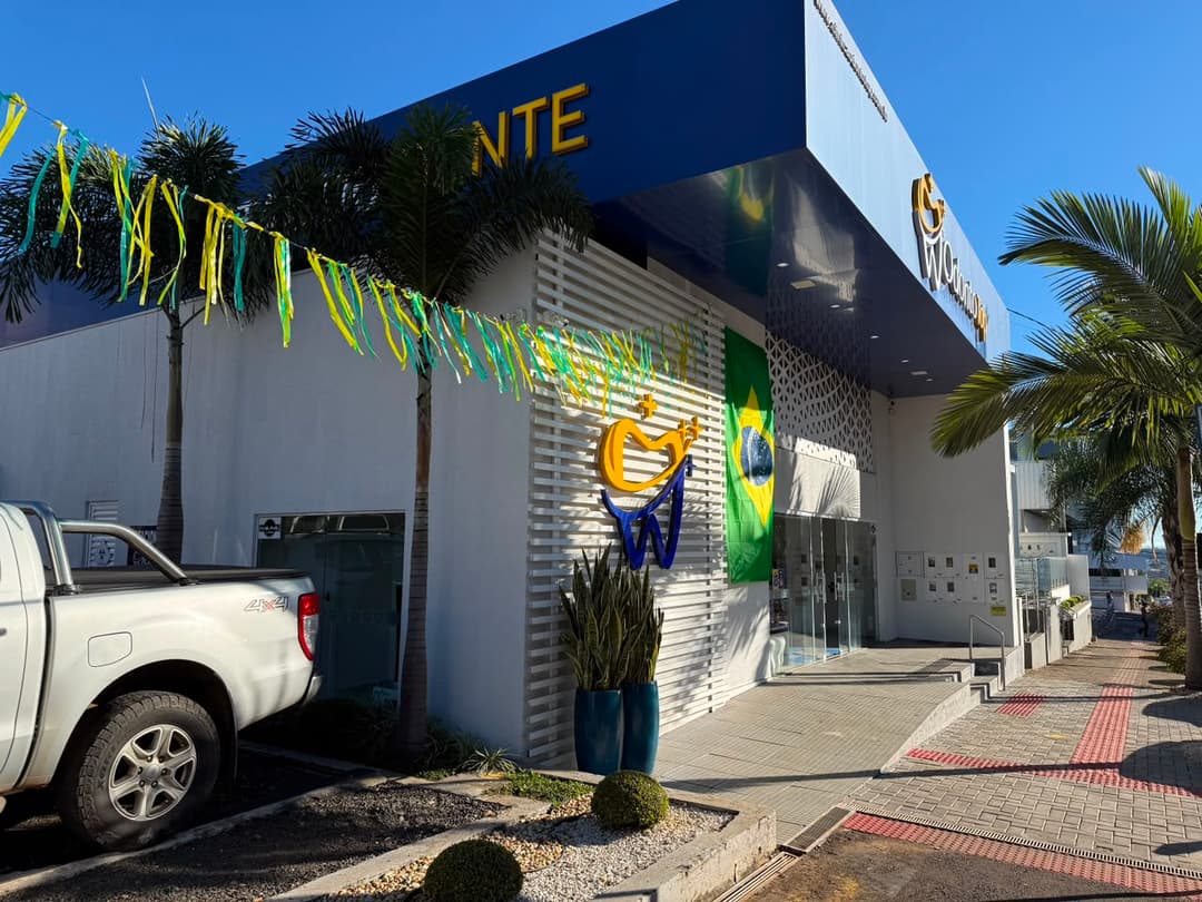OdontoTop completa 10 anos em Pinhalzinho celebrando trajetória de crescimento