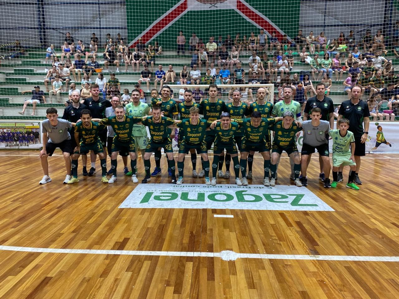 Pinhalense Futsal Zagonel tropeça no primeiro jogo da final da Copa SC (por Felipe Eduardo Zamboni)