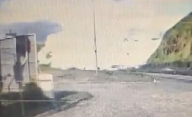 Veja explosão de caminhão que deixou mortos