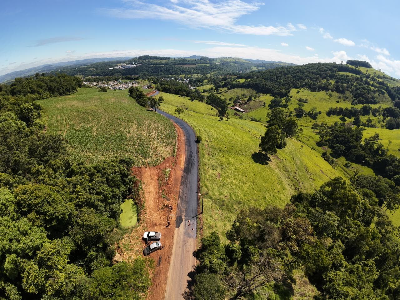 Acesso ao interior recebe nova camada asfáltica em Nova Itaberaba