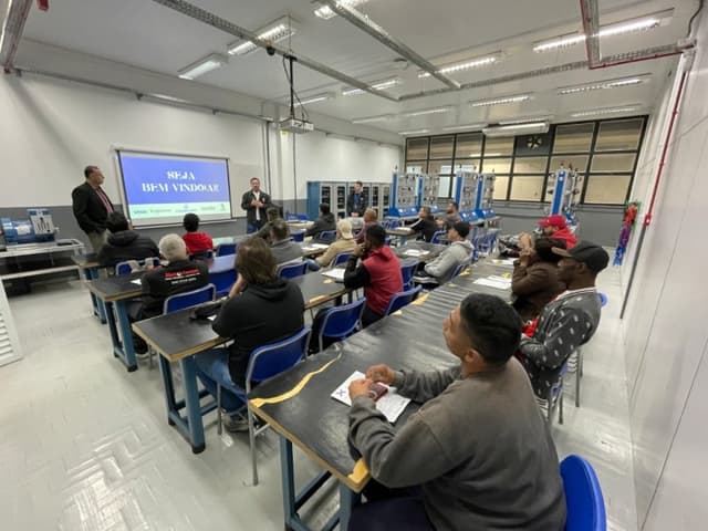 Programa Construir + inicia capacitações para profissionais da construção civil