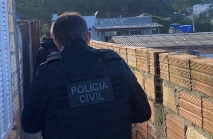 Adolescente sobrevive após ser esfaqueada dentro de residência em Vargeão