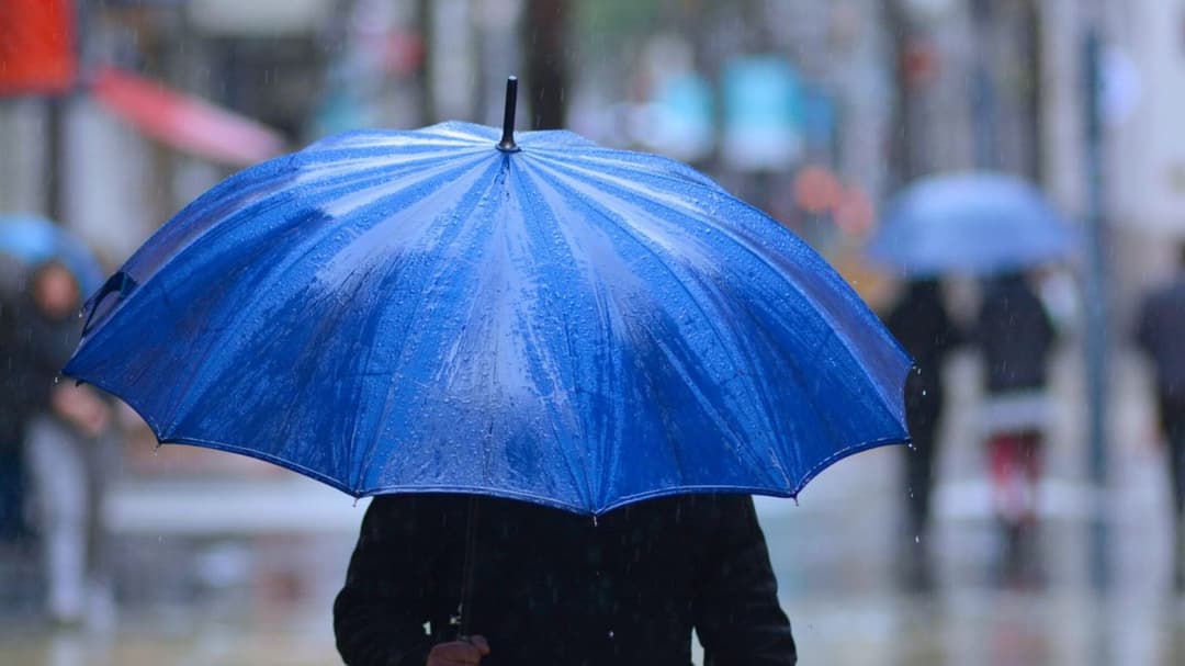 Frente fria mantém chuva em SC e nova massa de ar polar derruba as temperaturas a partir de quinta-feira